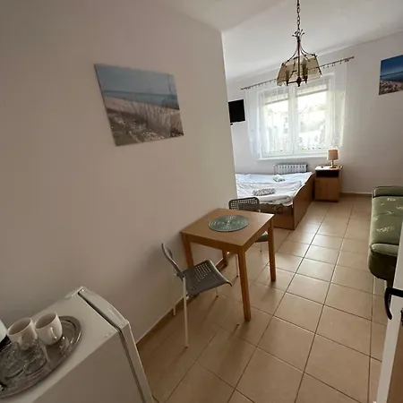 Dom Goscinny Maja - Pokoje Mrzezyno Room photo