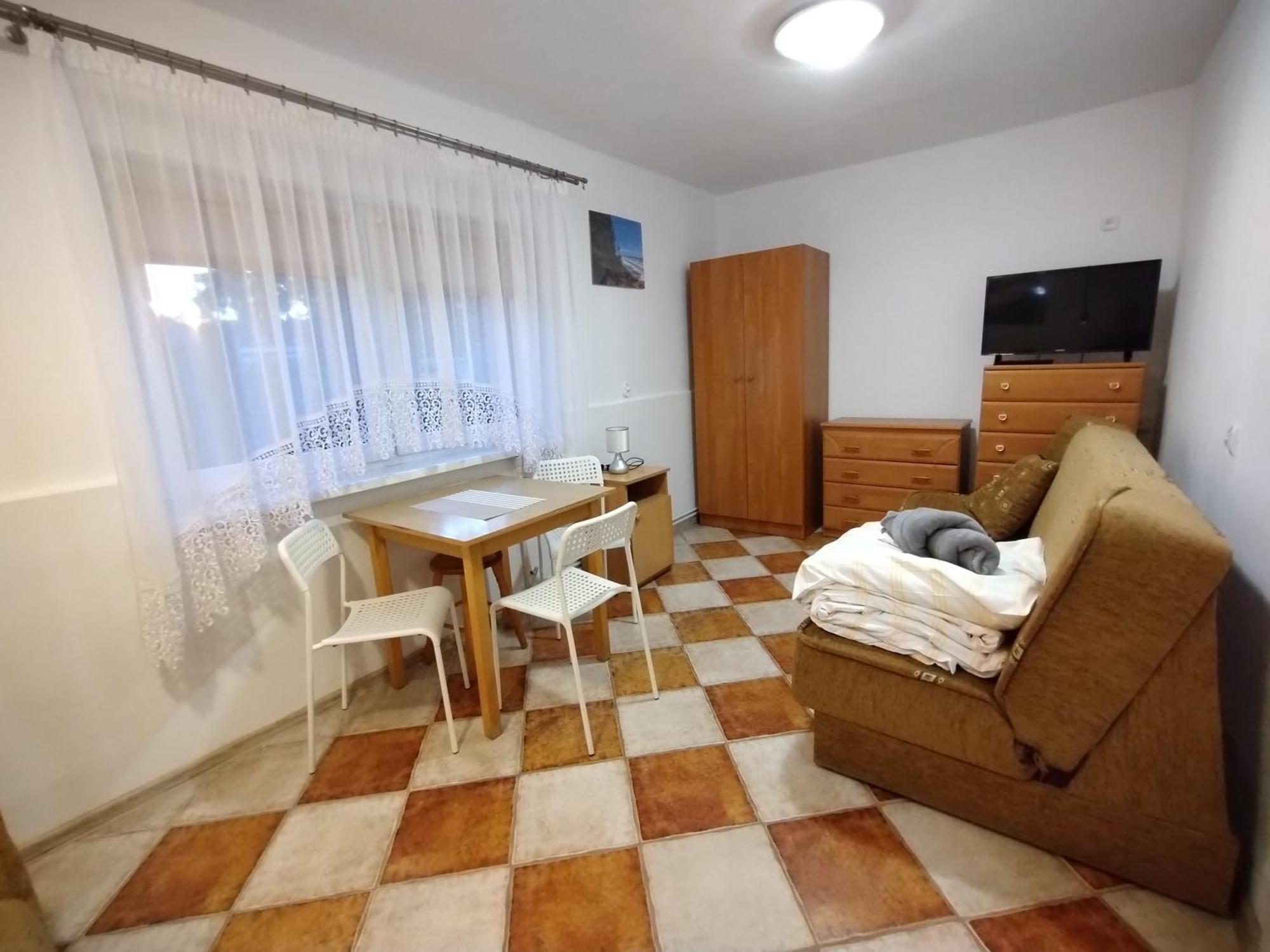 Homestay Maja - *