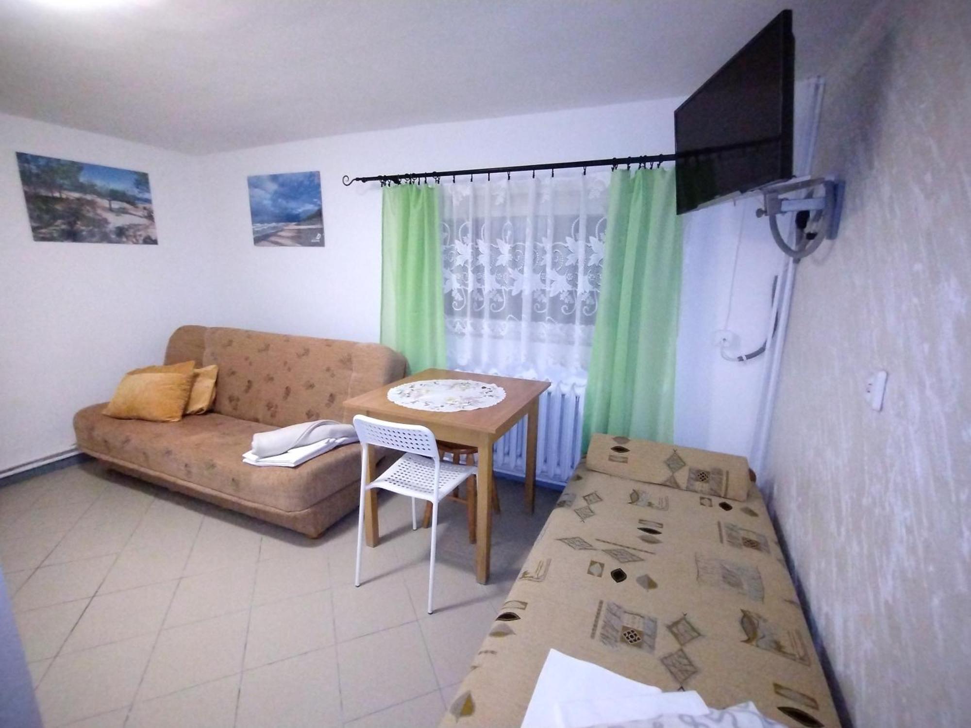 Maja - Homestay *